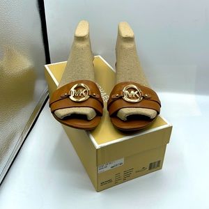 COPY - Michael Michael Kors Leather Luggage - Molly Slide